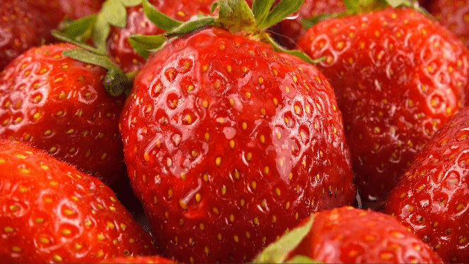 Strawberries could boost brain health by improving memory and mood, a recent study focused on cognitive decline suggests.