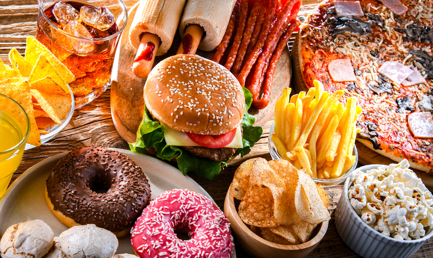 Junk Food Diet Leaves Lasting Damage in Adolescent Brains 